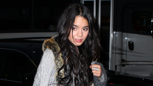 ザック・エフロンと破局直後のヴァネッサ・ハジェンズ、ベガスで女友達と誕生パーティ