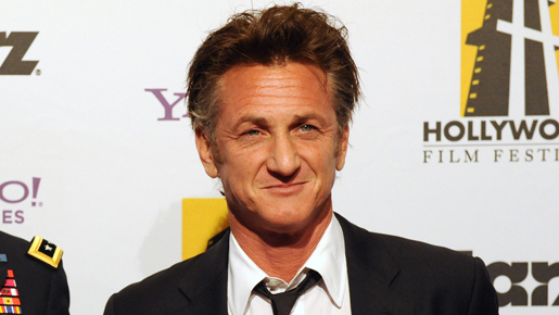 ハイチで支援活動を続けるショーン・ペン、離婚で財産が半減したことを明かす