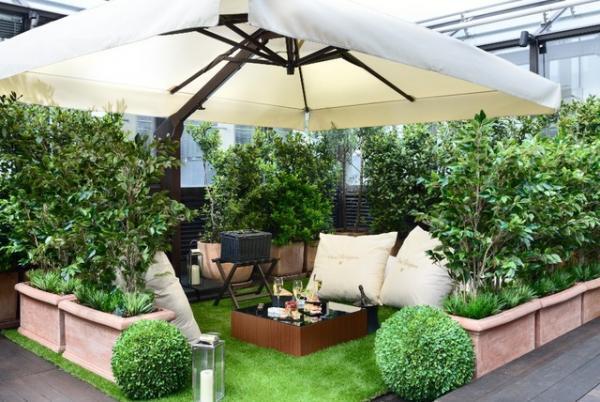 ブルガリ屋上ラウンジで、「ドン ペリニヨン」流ピクニックを！