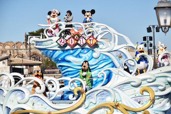 【ディズニー】酉年の主役はドナルド！シーで「ニューイヤーズ・グリーティング」開催