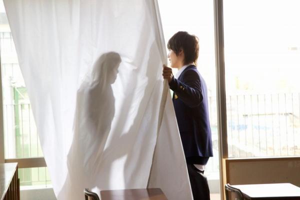 中川大志＆飯豊まりえ、胸キュン「カーテンの刑」講座開講！『きょうのキラ君』特別動画