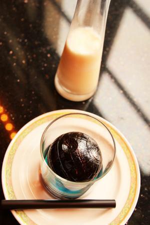 【ディズニー】味も造形も芸術レベル！ホテルの映画連動メニューの数々が見逃せない！