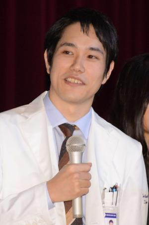 木村拓哉、「全力で頑張るのみ」　SMAP解散後初の公の場で決意表明