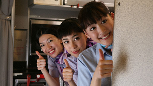 『サバイバルファミリー』の矢口史靖監督が描く“空の旅”『ハッピーフライト』放送