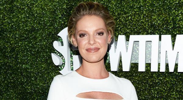 キャサリン・ハイグル、38歳で初めての出産！三児の母に