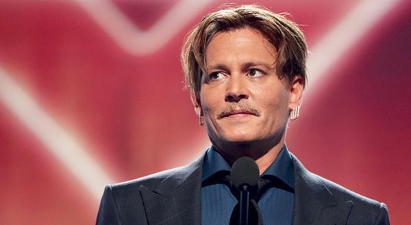 ジョニー・デップ、離婚後“初”公の場に登場！ファンへ感謝伝える