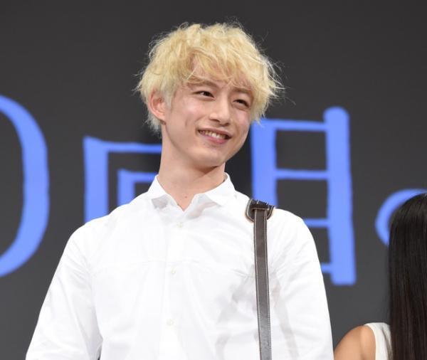 坂口健太郎、『君と100回目の恋』への思い語る「泣いちゃうね」