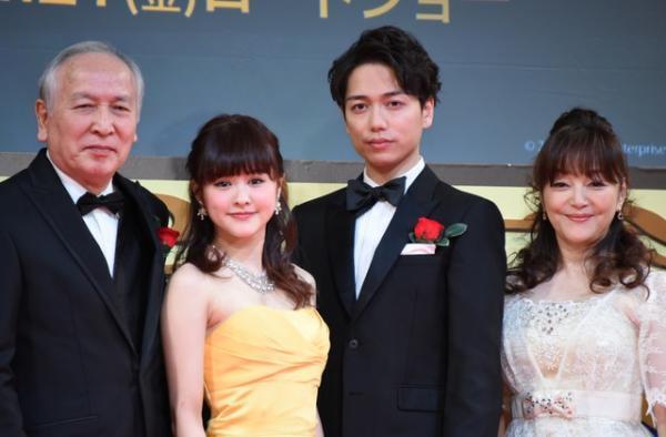 昆夏美＆山崎育三郎、実写版『美女と野獣』吹き替えキャストに選出！