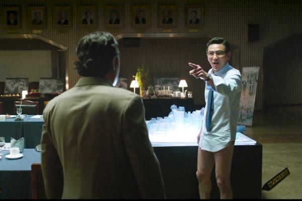 韓国屈指の演技派ファン・ジョンミン、驚異のアドリブでパンツも脱ぐ!?『アシュラ』