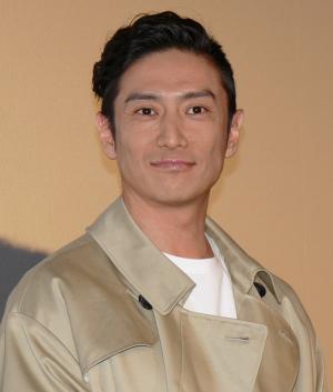 伊勢谷友介、『３月のライオン』後編で川本3姉妹の父・誠二郎役