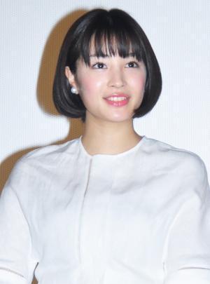 広瀬すず、高校卒業し決意新たに！　同世代に向けてエール！