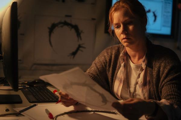 巨大飛行体の全体像が明らかに…『メッセージ』日本版予告編公開