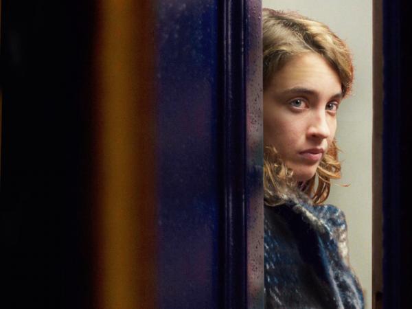 世界の名匠を魅了し大胆なカミングアウトも！仏女優アデル・エネル