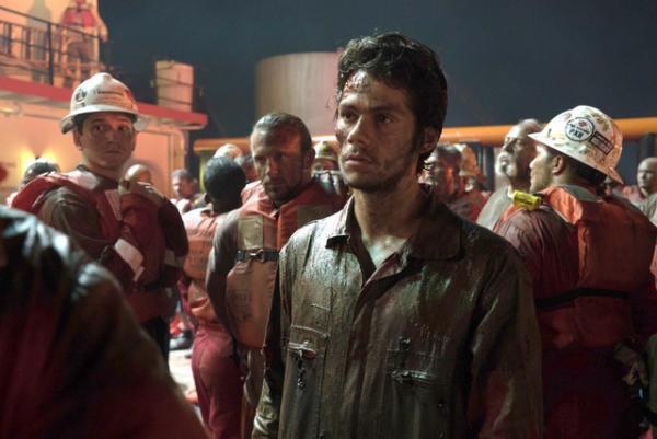 ディラン・オブライエン、泥と油まみれの熱演！石油掘削は「とても危険な仕事」