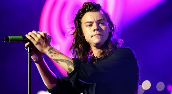 ハリー・スタイルズ、ソロアルバムは「ボウイ＆クイーン風」!?