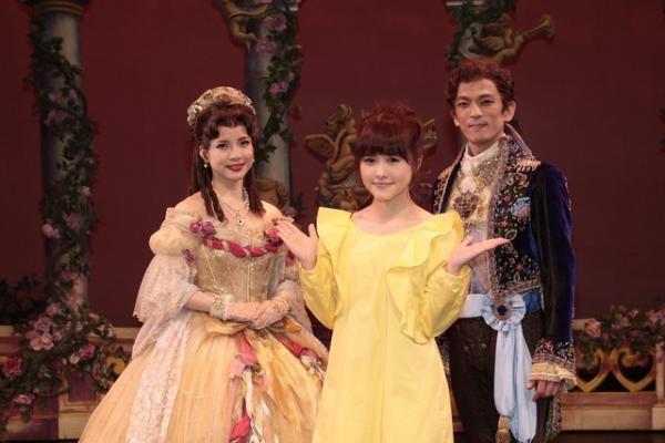 昆夏美、劇団四季のベル＆野獣と対談！「黄色いドレスみるだけで泣く」