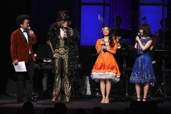 『モアナ』屋比久知奈＆ROLLYが熱唱！5,000人と“マウイ”ダンスも