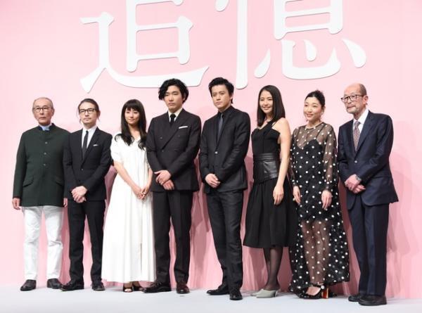 岡田准一、「高倉健を継ぐような俳優に」監督から期待に恐縮