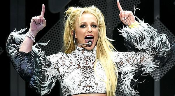 ブリトニー・スピアーズ、「Radio Disney」から史上初の“アイコン賞”受賞