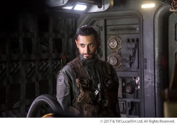 リズ・アーメッド、ギャレス監督に大量の迷惑メール!?『ローグ・ワン』ボーナス映像解禁