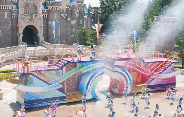 【ディズニー】ランドはビートを刻む夏祭り！シーはジャックとバルボッサが激突！パークの夏イベ