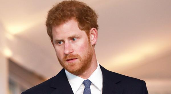 ヘンリー王子、母ダイアナ元妃の死に苦しんだ日々を明かす