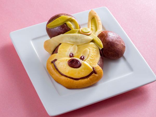 【ディズニー】ミッキー型のパンも！アンバサダーホテルでイースター後期メニューが始動