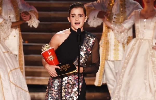 エマ・ワトソン、性別で分かれていない“歴史上初”の最優秀俳優賞に「とても意義深い」