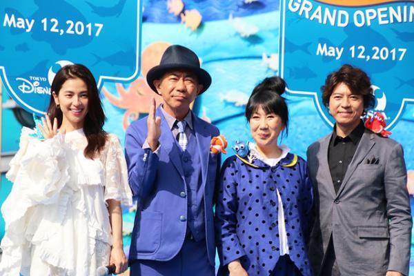【ディズニー】室井滋＆木梨憲武らニモ豪華声優陣がパークに集結！新アトラクションの船出をお祝い