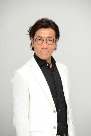 岸谷五朗、伊藤淳史と20年ぶりドラマ共演！「脳にスマホが埋められた！」