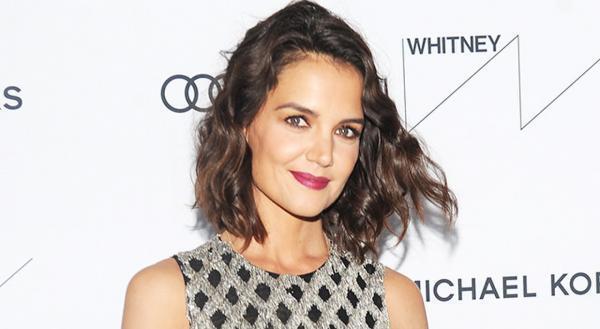 ケイティ・ホームズ、ハーバード・ビジネス・スクールに進学