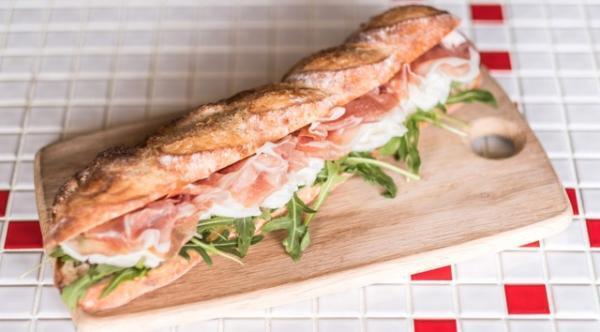 大人気「Mmmozza」の2号店が青山にオープン！ アフター5のアペロを提案！