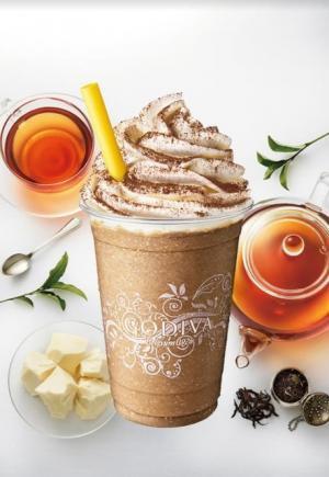 【3時のおやつ】“ダージリン紅茶” ×ホワイトチョコが爽やかで上品！ ゴディバ新作ショコリキサー登場