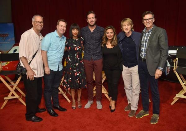 オーウェン・ウィルソンら声優キャストが大集結！『カーズ』LA会見