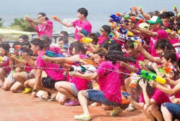 日本最大級の水かけ祭り！「ウォーターランフェスティバル2017」横浜・八景島シーパラダイスで開催！
