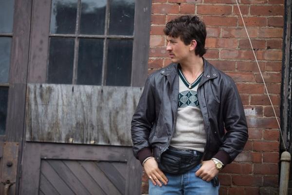 マイルズ・テラーも「持って帰りたい！」『ビニー』でこだわった衣装の数々