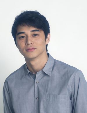 東出昌大、初の一人二役で大人の恋愛映画に主演！「奇跡のような映画を作れれば」