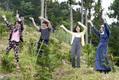 山崎育三郎が森の中で歌って踊る！「あいの結婚相談所」ミュージカルシーン先行公開