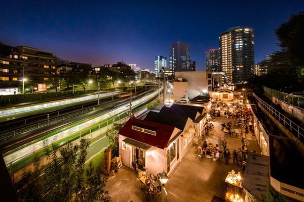 “手紙”がカギ！フォトジェニックな空間でフード＆野外映画が楽しめる「Surprise Trip Letter 2017」開催