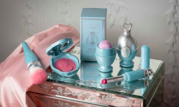 ブドワールを表現した気品あふれる「レ・メルヴェイユーズ ラデュレ」のオータムコレクション登場！