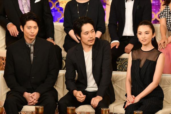 松山ケンイチ“究極ヨガボディ”に驚愕！向井理＆田中麗奈もゲスト出演「夜会」