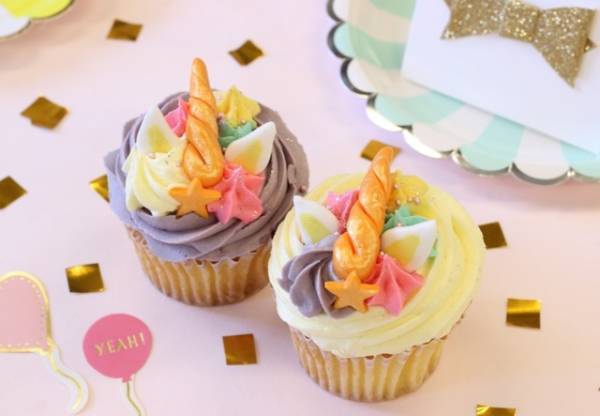 【3時のおやつ】メルヘンチックなユニコーンモチーフのカップケーキがインスタジェニック！