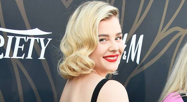 クロエ・G・モレッツ、恋人役の俳優に体型を批判された過去