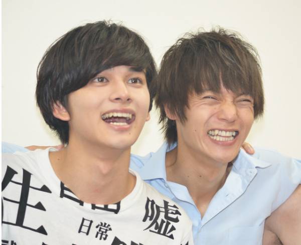 窪田正孝＆北村匠海、「僕やり」ライブで今夏大ヒット映画主演が夢の競演！