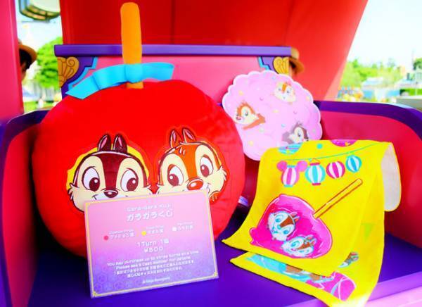 【ディズニー】あまりの人気に整理券配布日も!? ランド「ガラガラくじ」