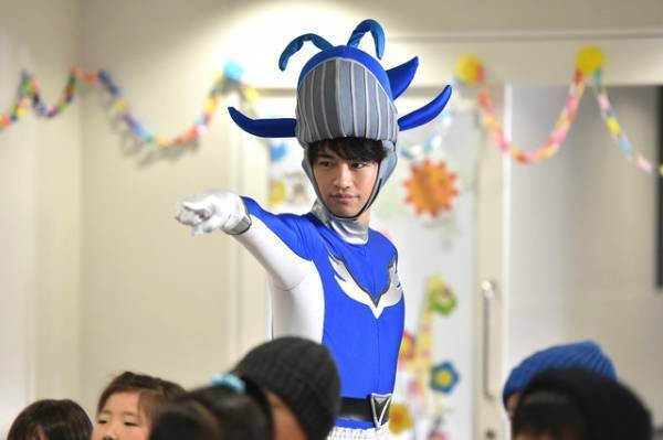 斎藤工、「最上の命医」恒例“被りもの姿”を初公開！今回はクジラーマン!?