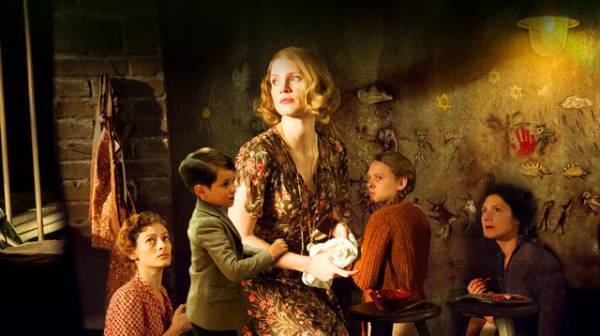 ジェシカ・チャステイン、人も動物も…命を守り抜く『ユダヤ人を救った動物園』予告