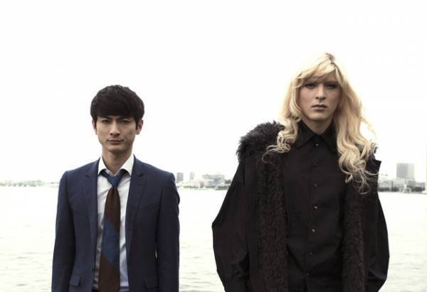 城田優が女性役！“5股男”高良健吾と「夫婦漫才みたいに」伊坂作品初の連ドラ化