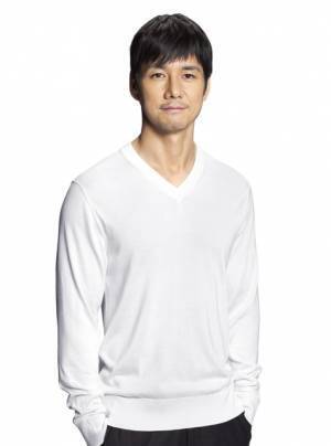 西島秀俊、綾瀬はるかの夫役に！「奥様は、取り扱い注意」