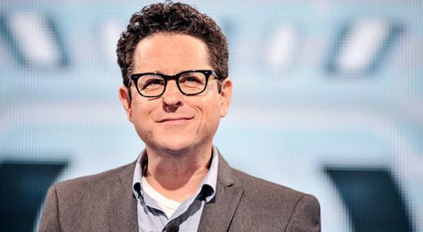 J.J.エイブラムス、『スター・ウォーズ エピソード9』の新監督に